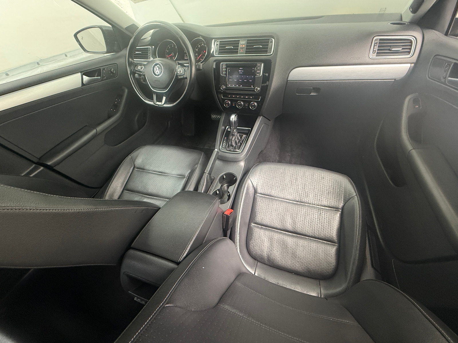 Thumbnail: 2018 Volkswagen Jetta - 2