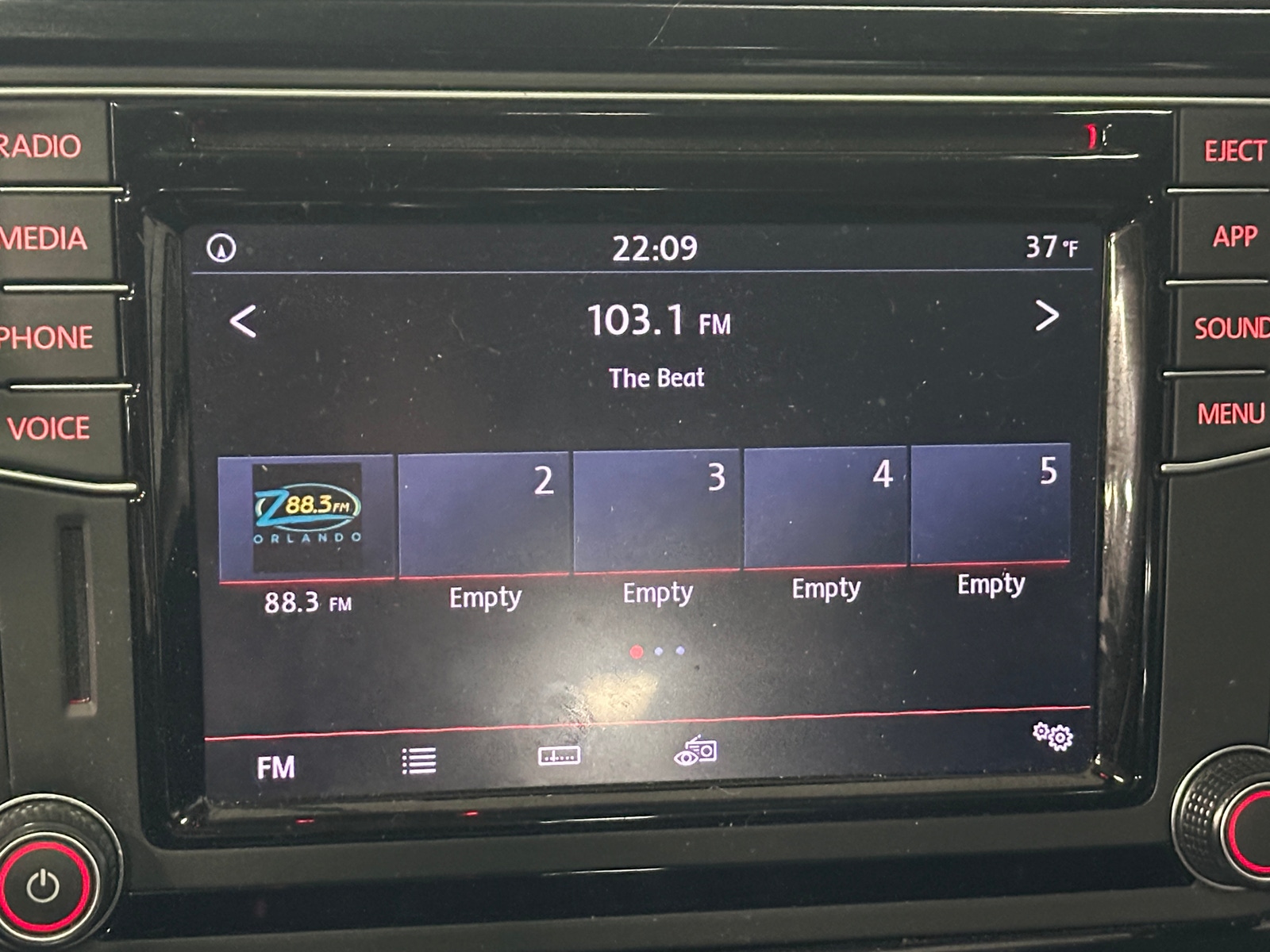 Thumbnail: 2018 Volkswagen Jetta - 3