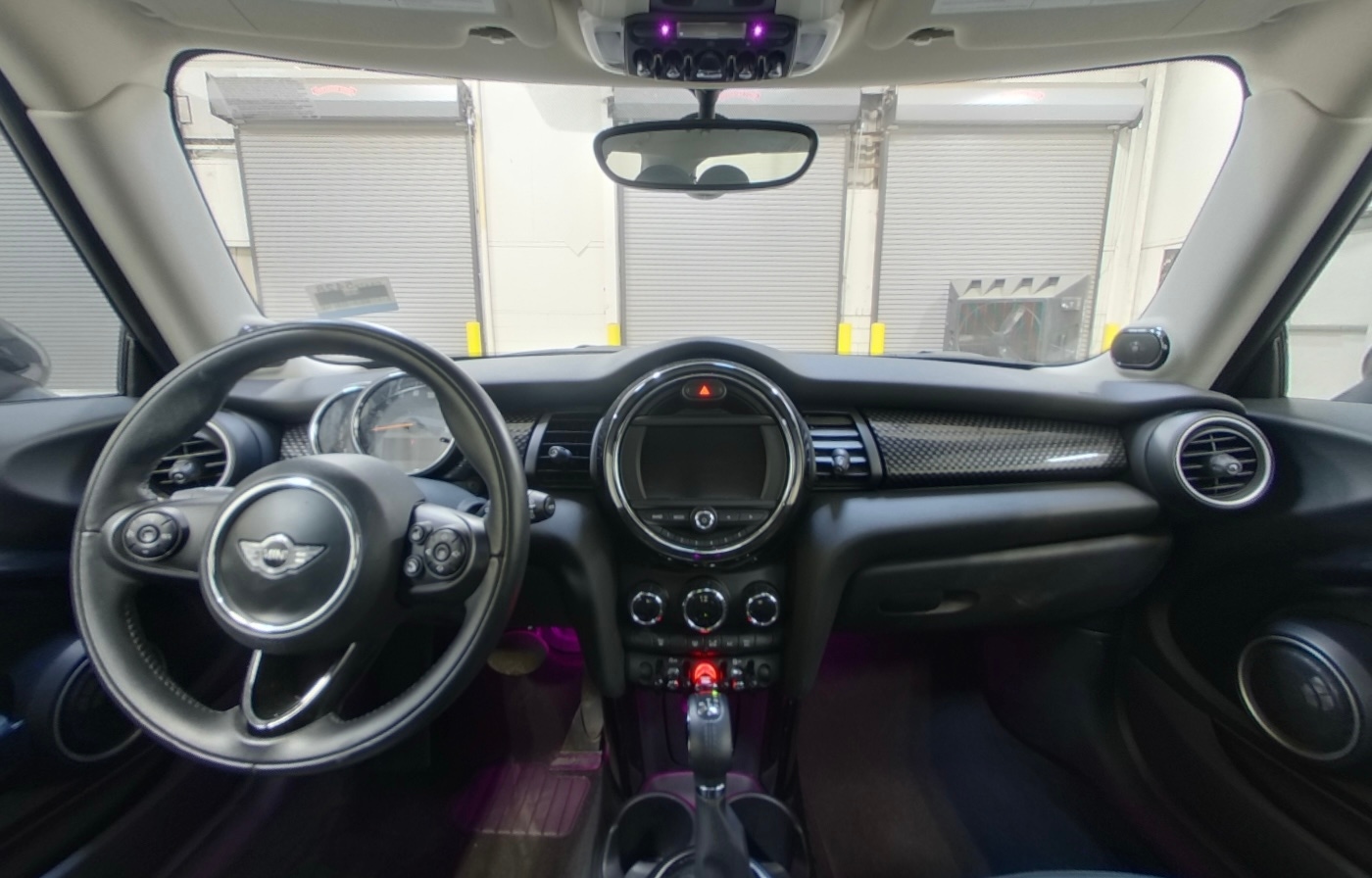 Thumbnail: 2015 MINI Cooper Hardtop - 3