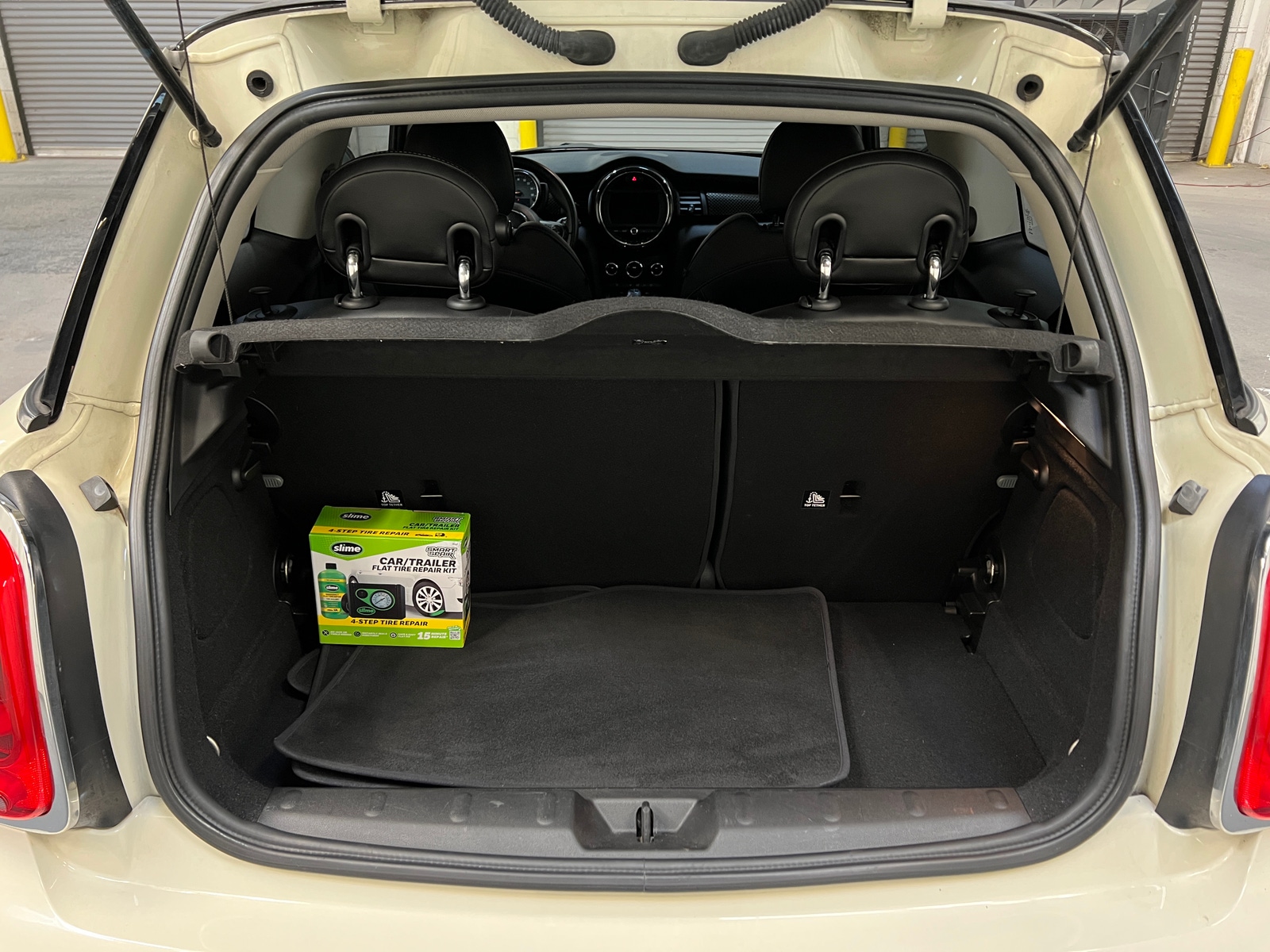 Thumbnail: 2015 MINI Cooper Hardtop - 7