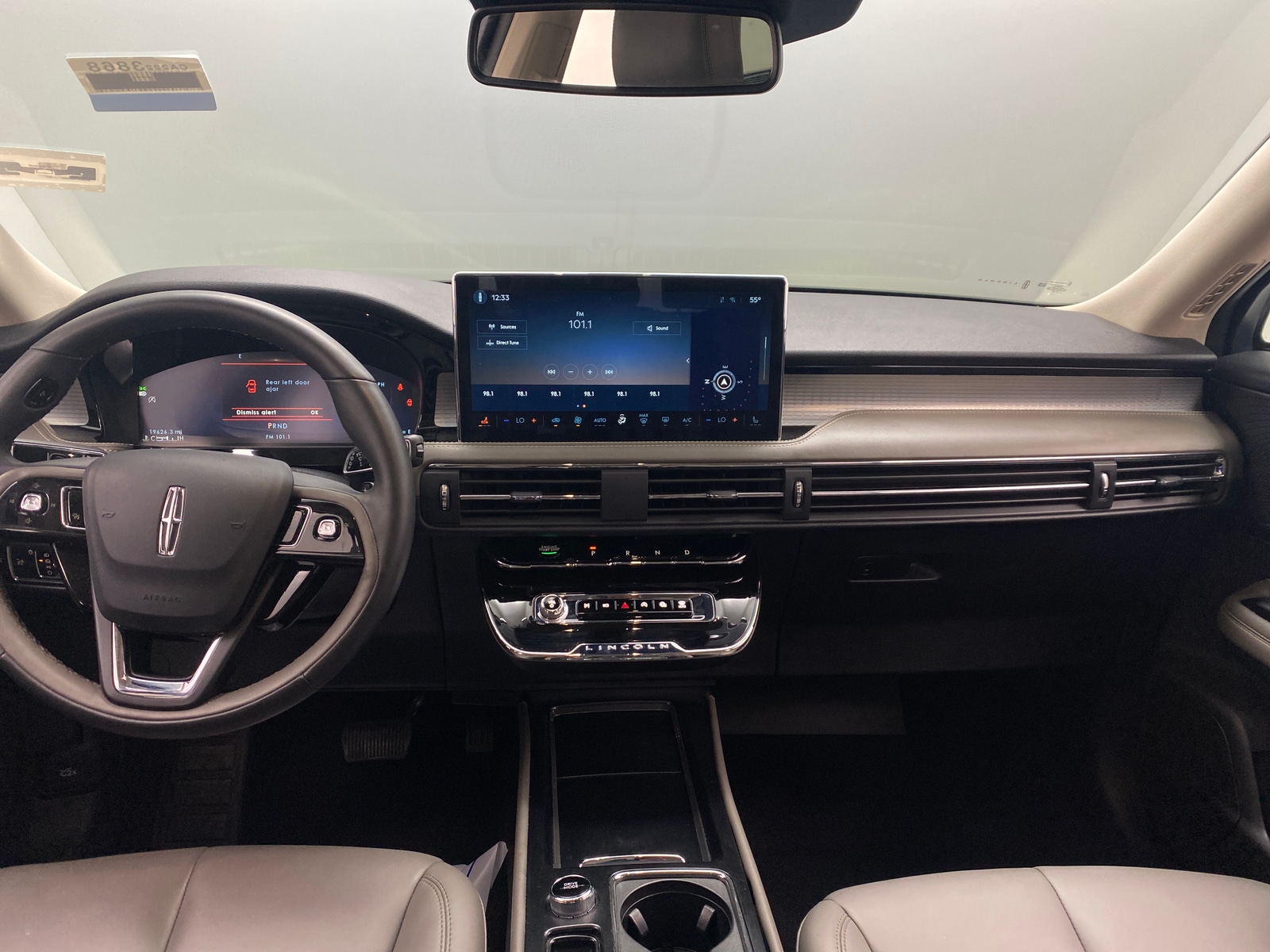 Thumbnail: 2024 Lincoln Corsair - 2