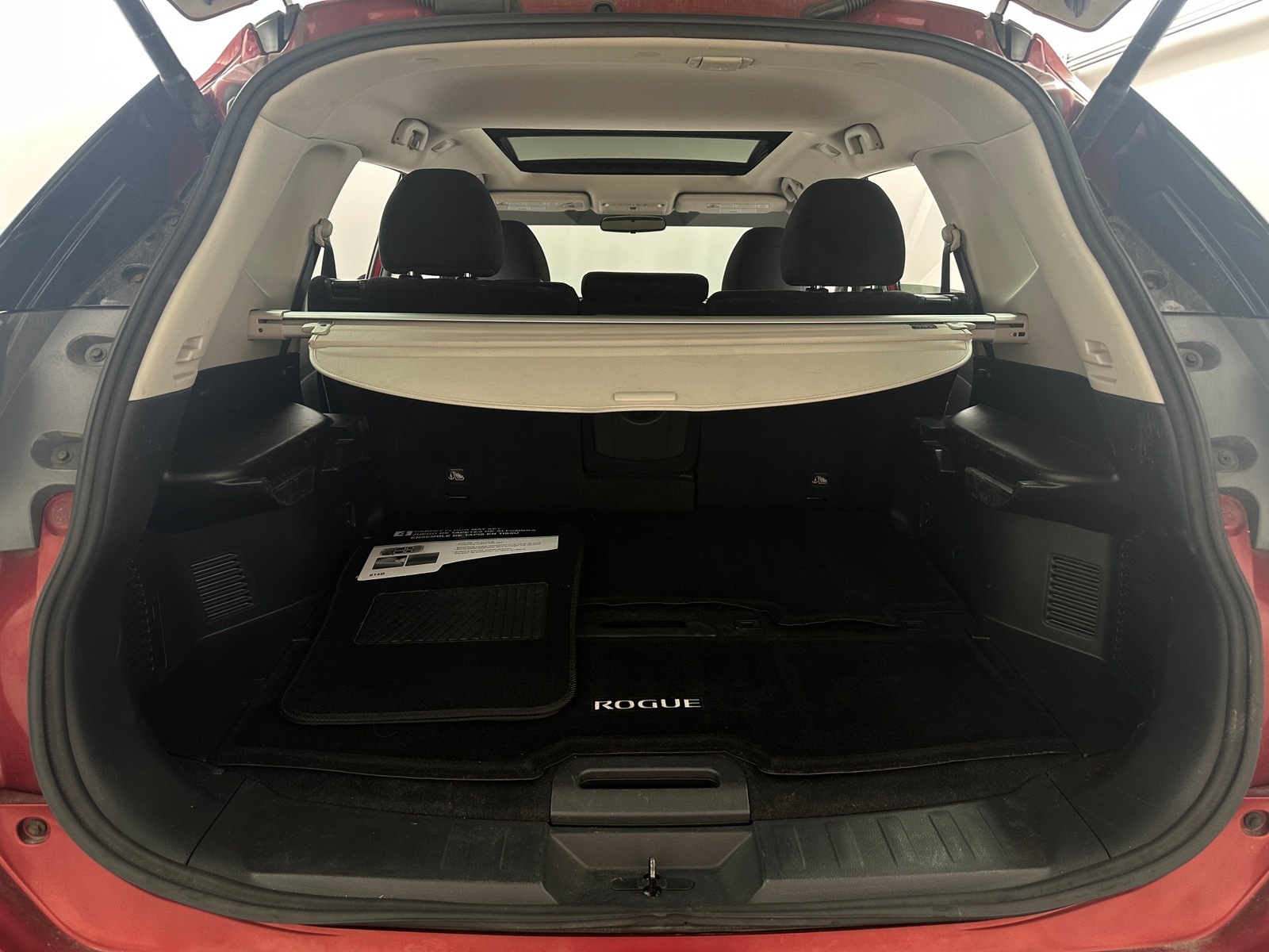 Thumbnail: 2016 Nissan Rogue - 7