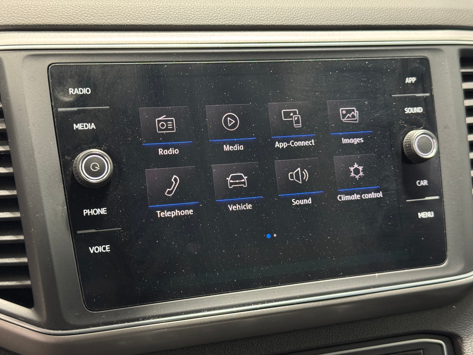 Thumbnail: 2019 Volkswagen Atlas - 3