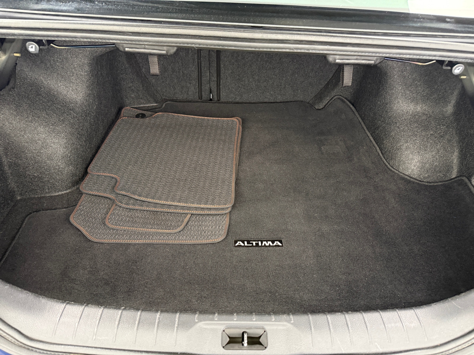 Thumbnail: 2023 Nissan Altima - 7