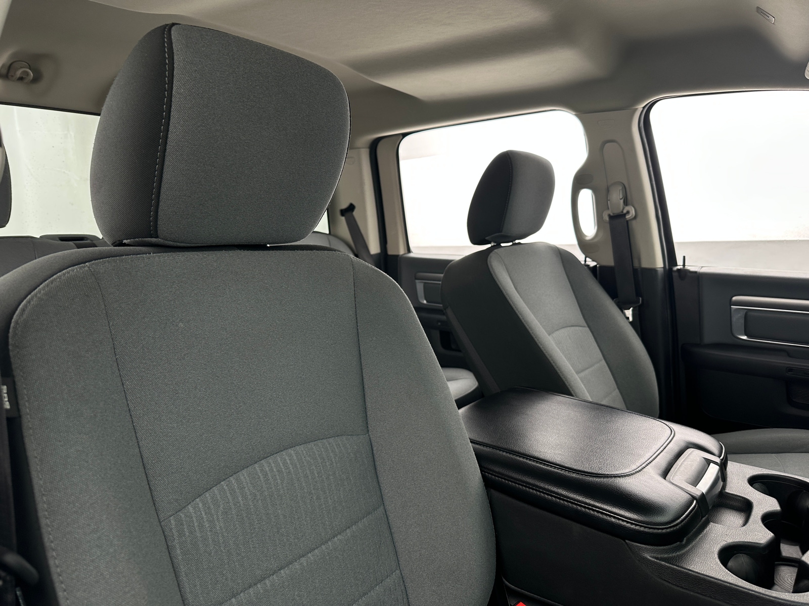 Thumbnail: 2021 RAM 1500 Classic - 2