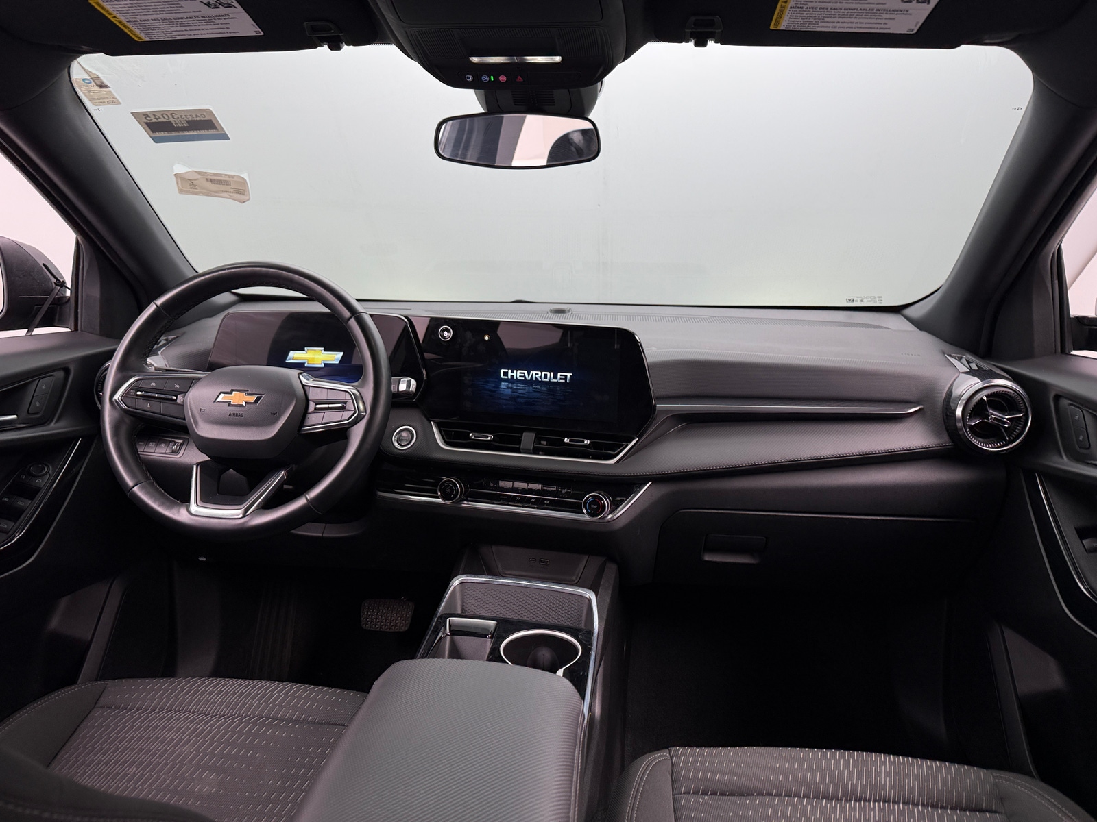 Thumbnail: 2025 Chevrolet Equinox - 3