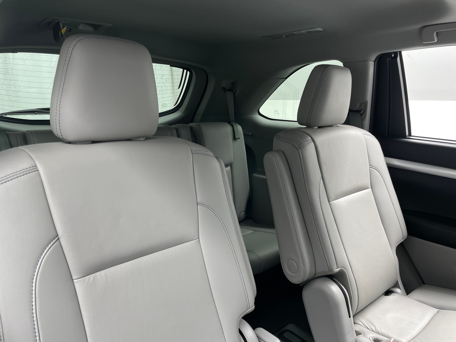 Thumbnail: 2019 Toyota Highlander - 5