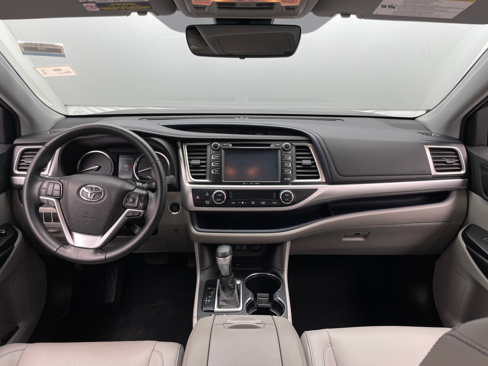 Thumbnail: 2019 Toyota Highlander - 2