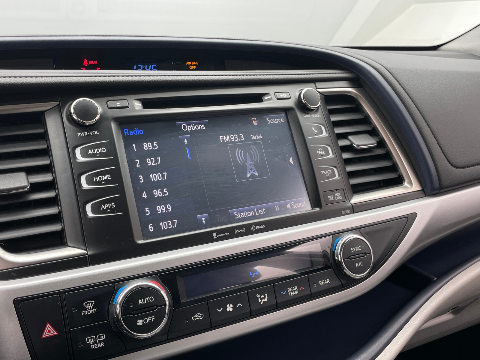 Thumbnail: 2019 Toyota Highlander - 3