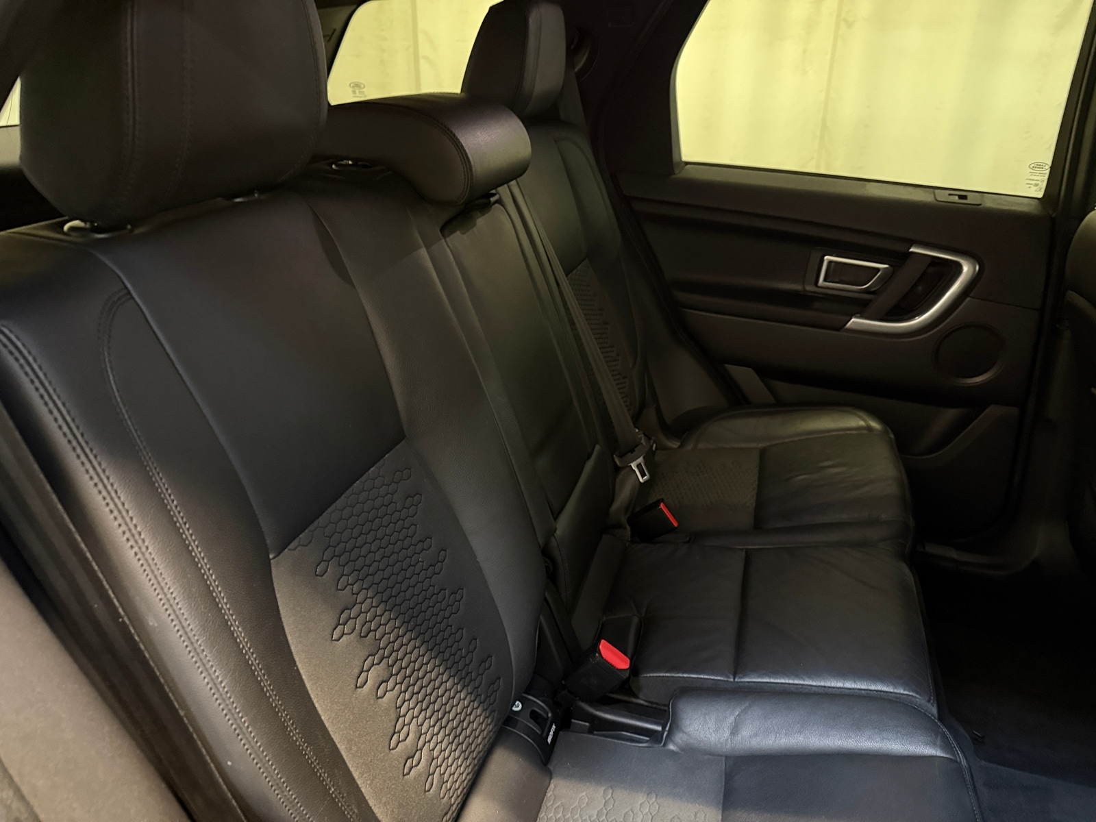 Thumbnail: 2019 Land Rover Discovery Sport - 5