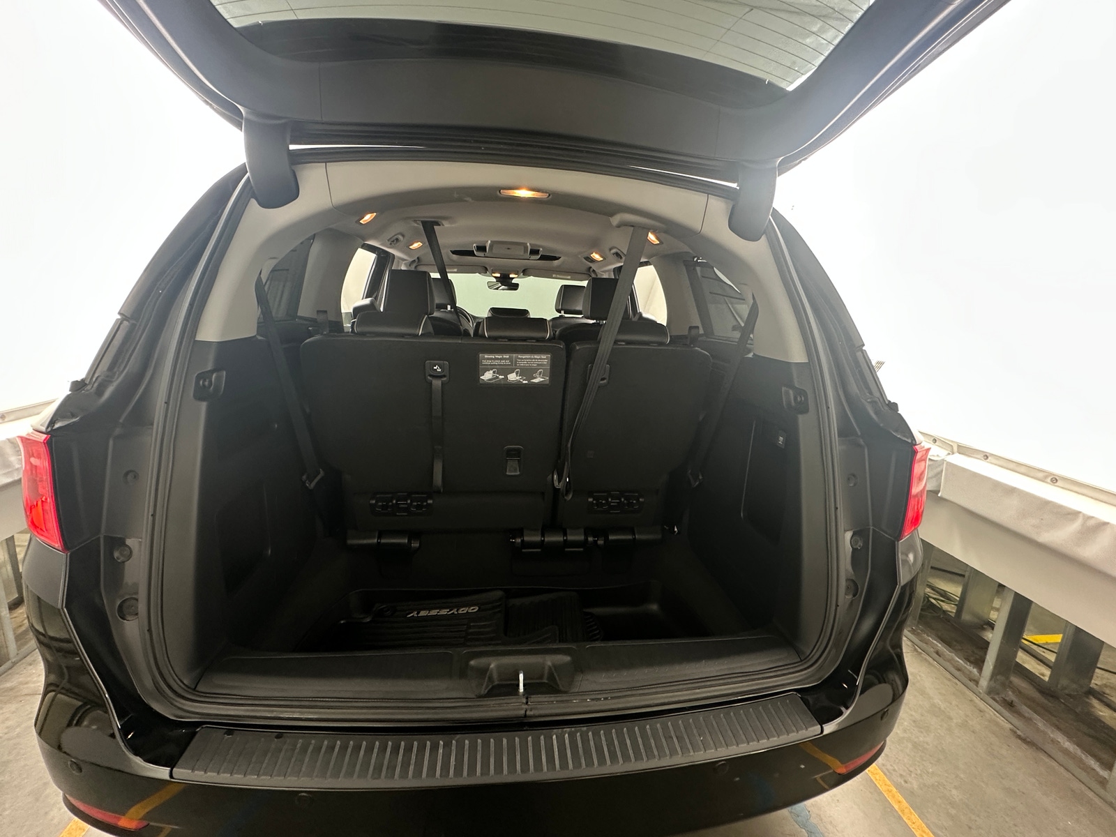 Thumbnail: 2023 Honda Odyssey - 6