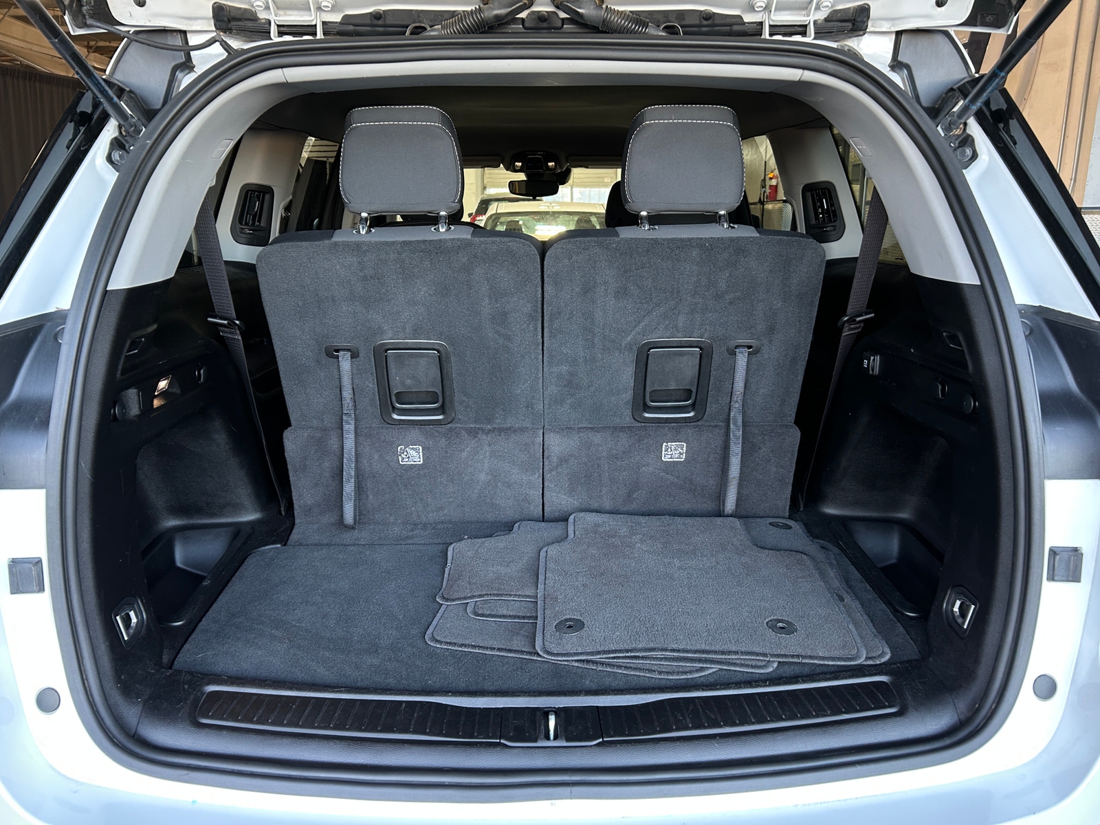 Thumbnail: 2023 Jeep Grand Cherokee L - 7