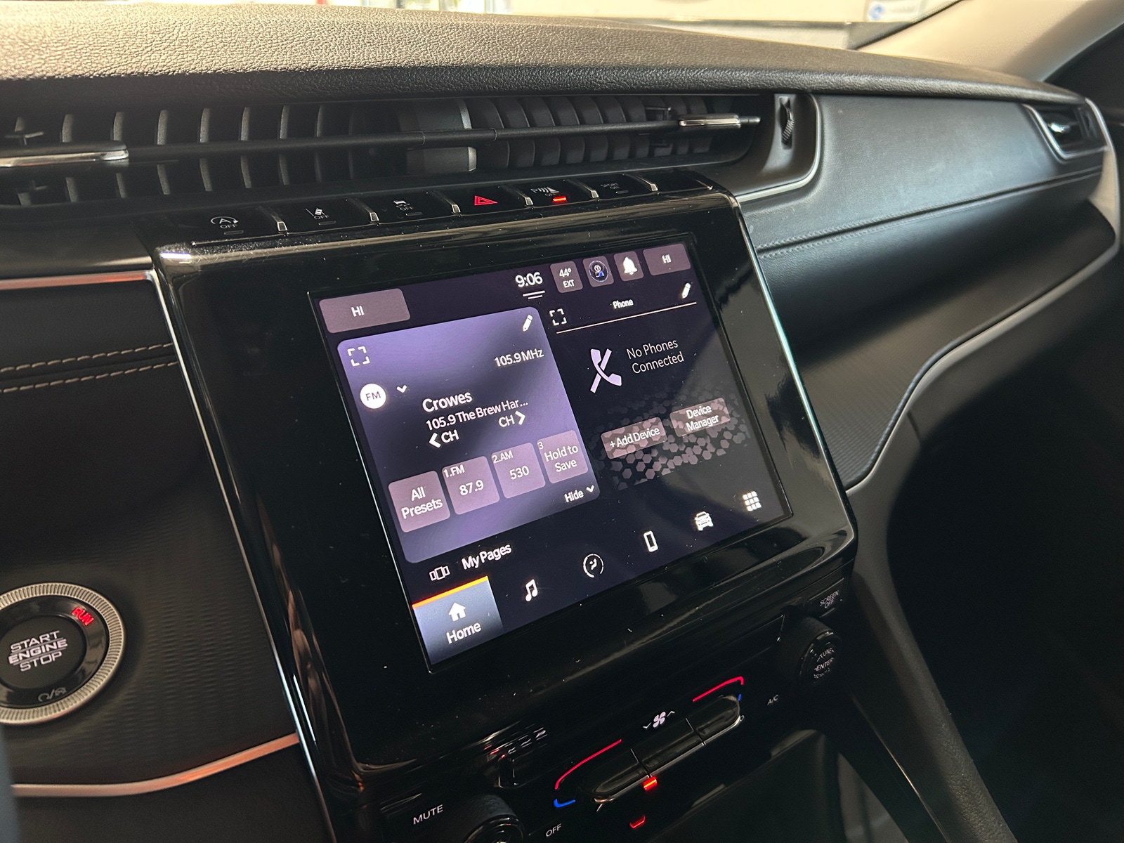 Thumbnail: 2023 Jeep Grand Cherokee L - 4