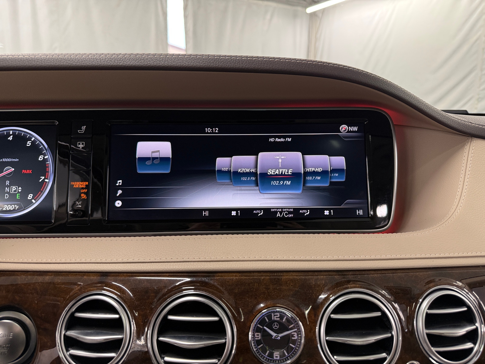 Thumbnail: 2015 Mercedes-Benz S-Class - 3