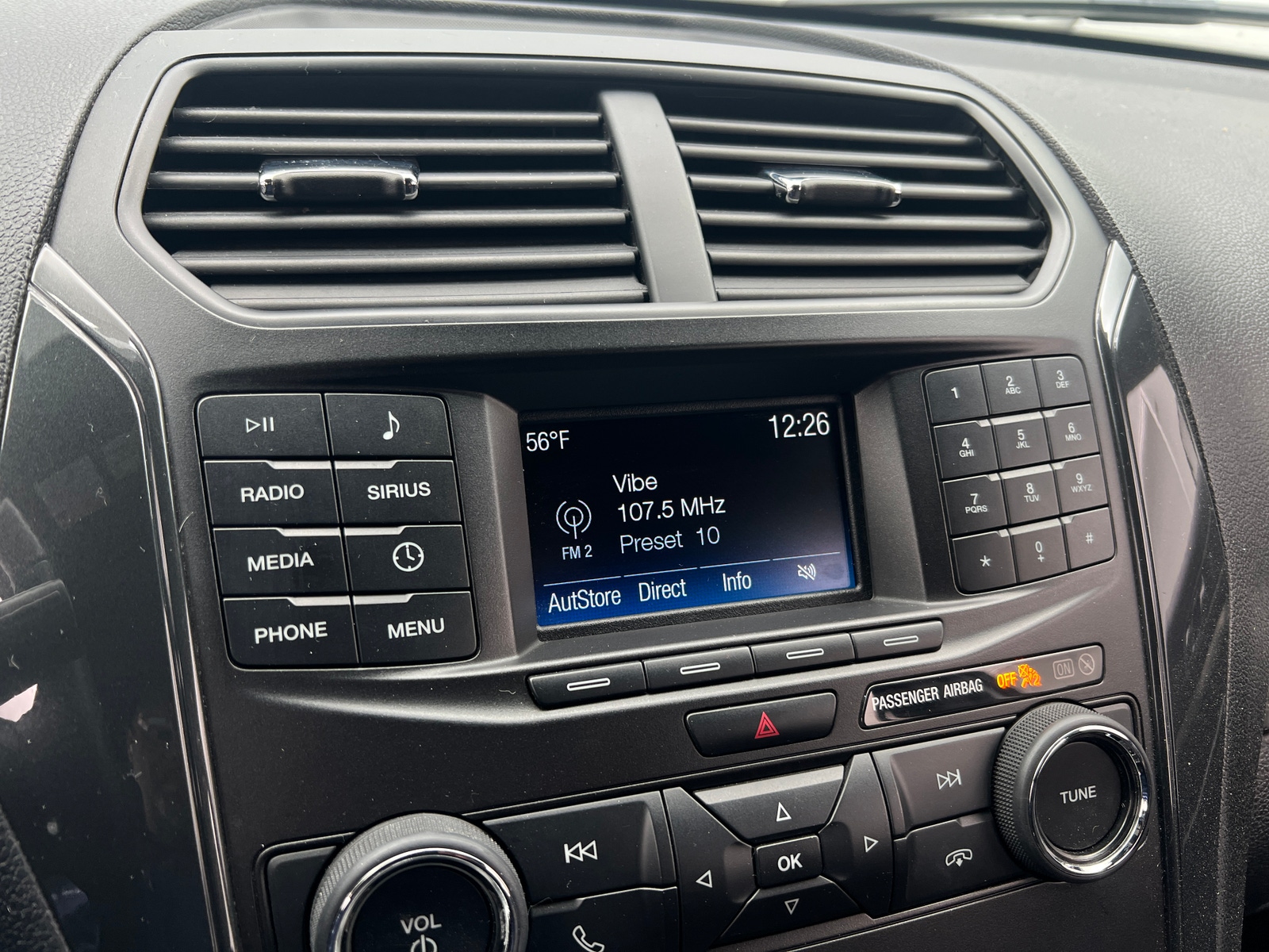 Thumbnail: 2018 Ford Explorer - 4