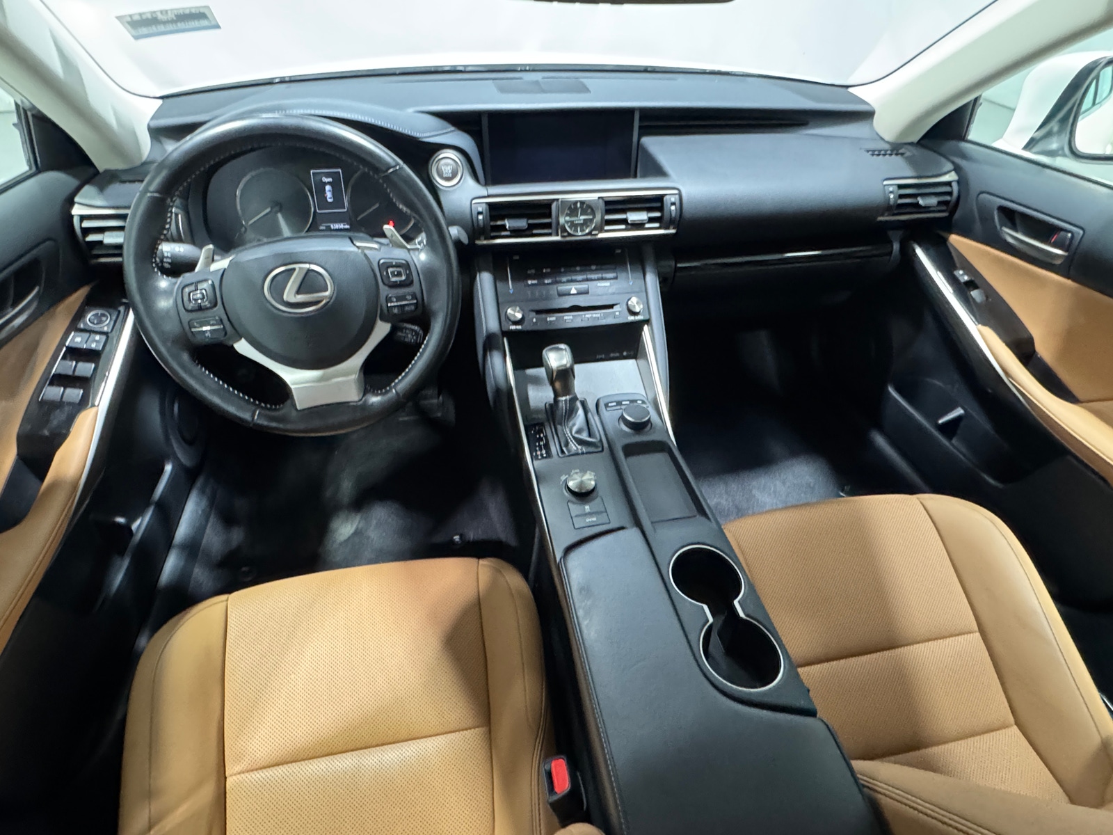 Thumbnail: 2018 Lexus IS - 2