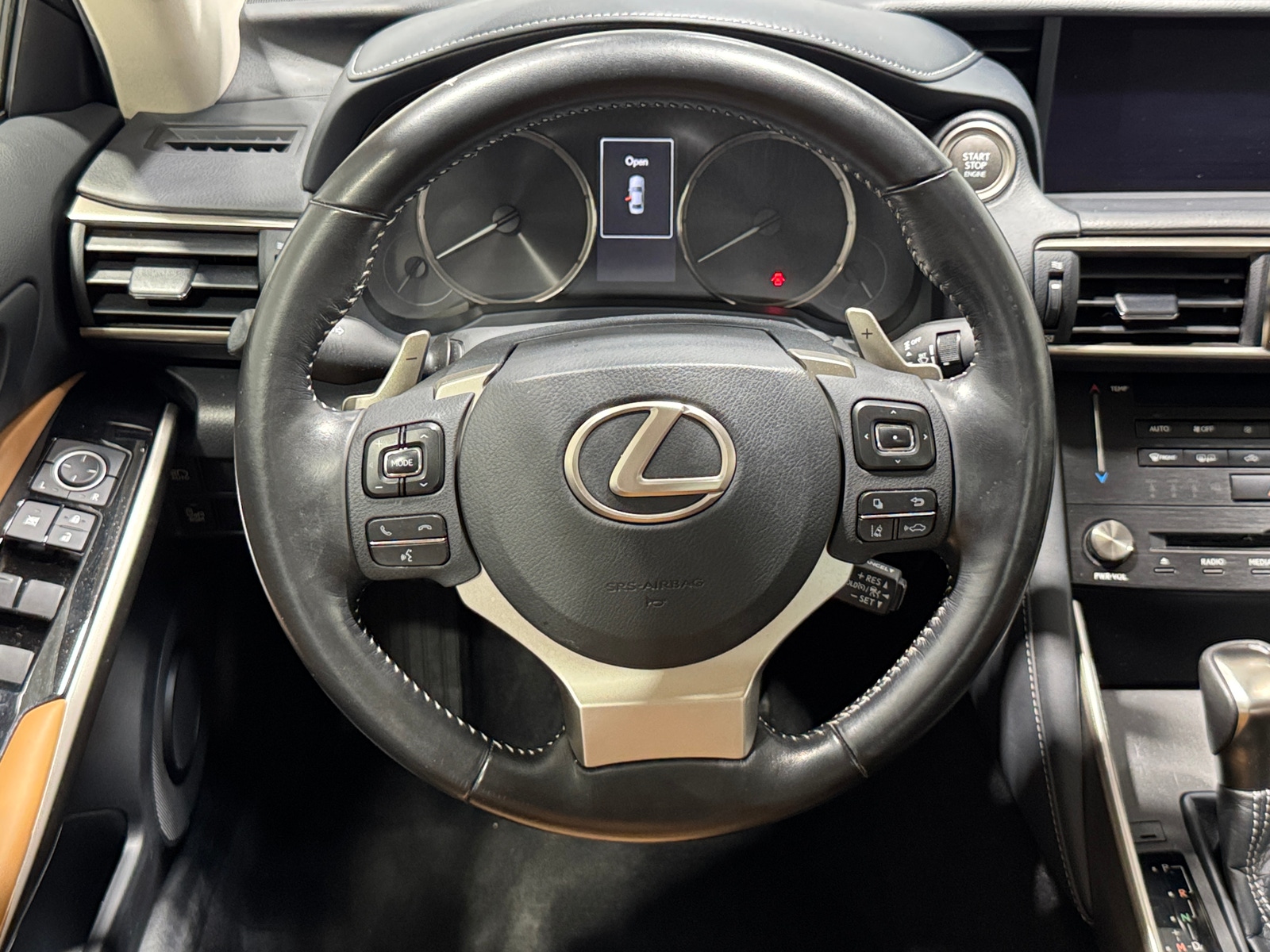 Thumbnail: 2018 Lexus IS - 4