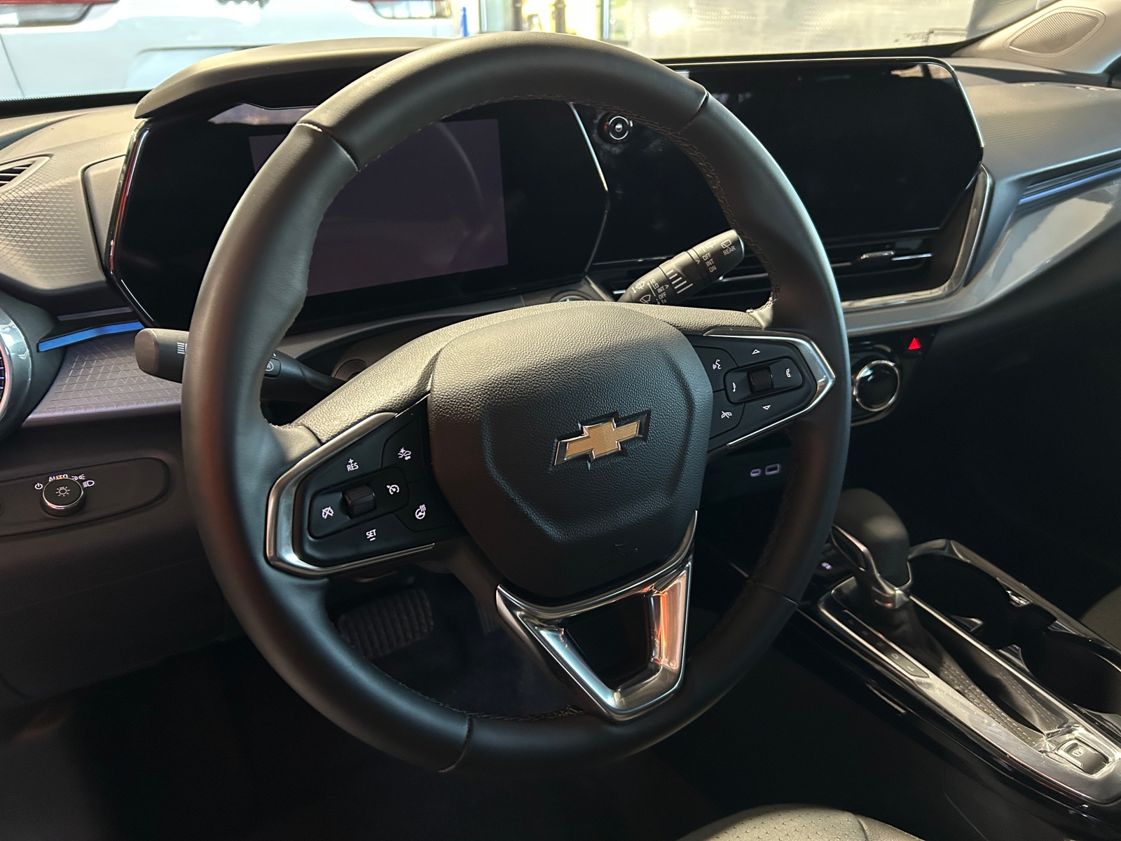 Thumbnail: 2025 Chevrolet Trax - 5