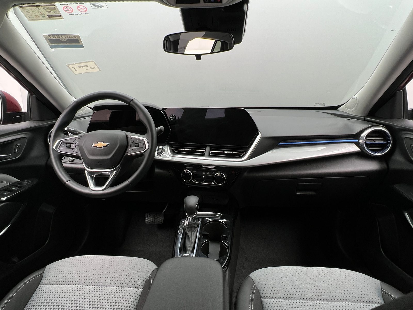 Thumbnail: 2025 Chevrolet Trax - 3