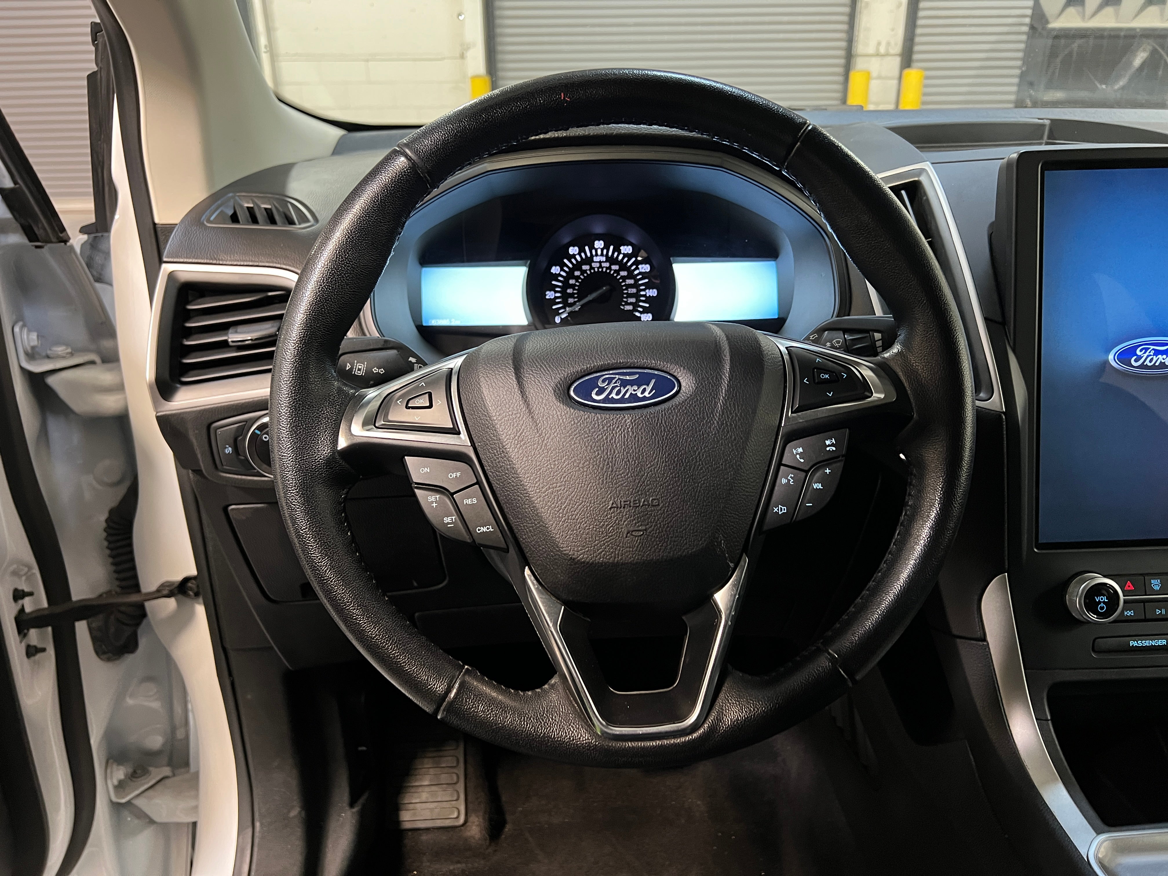 2023 Ford Edge