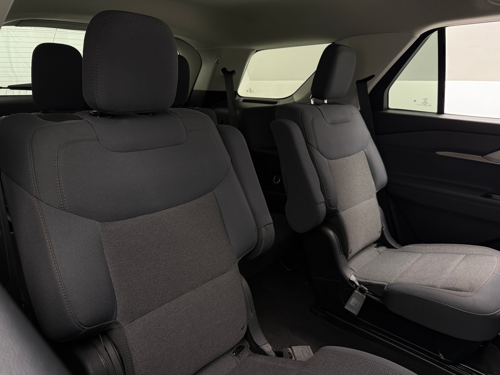 Thumbnail: 2025 Ford Explorer - 6