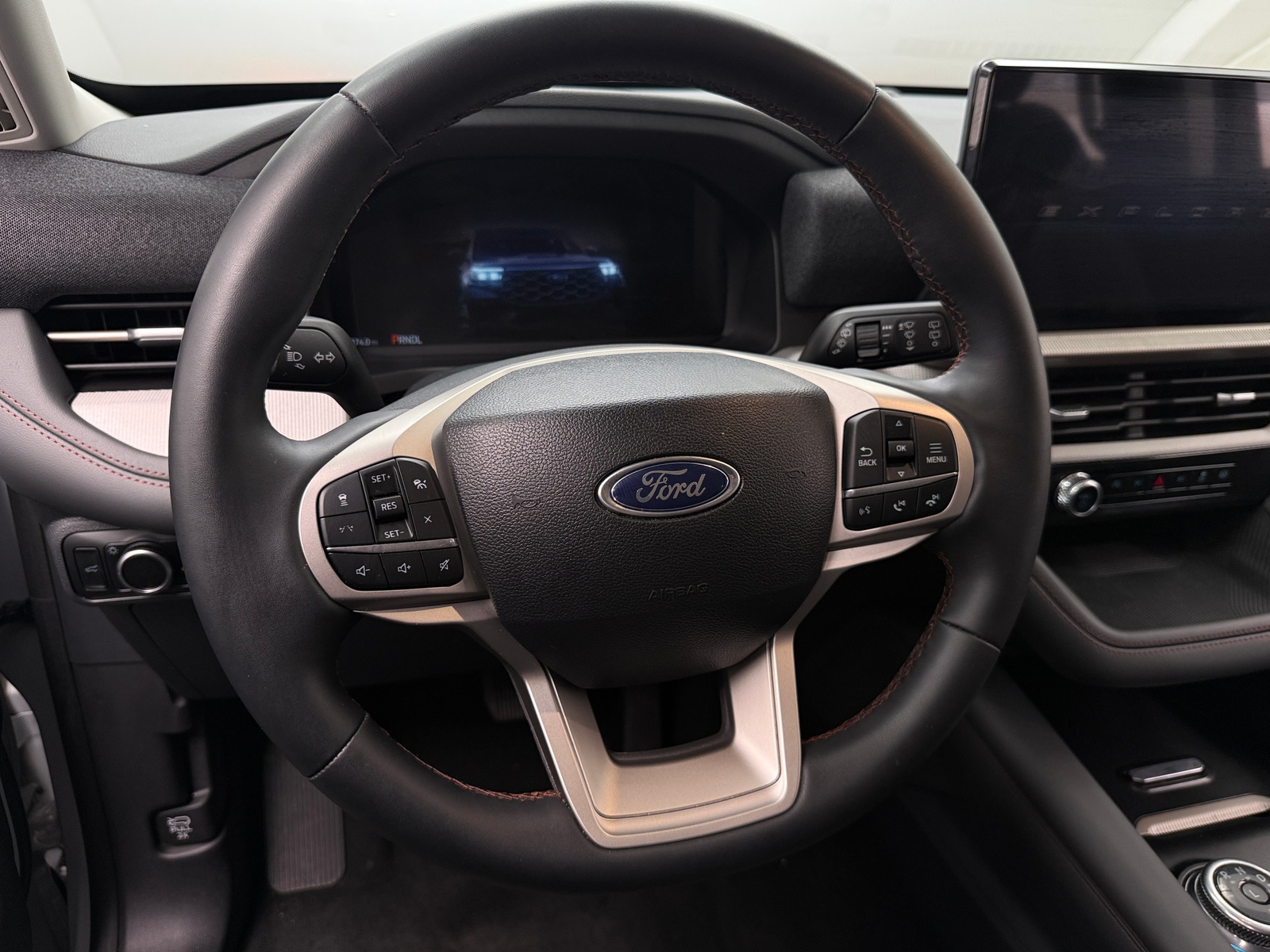 Thumbnail: 2025 Ford Explorer - 5