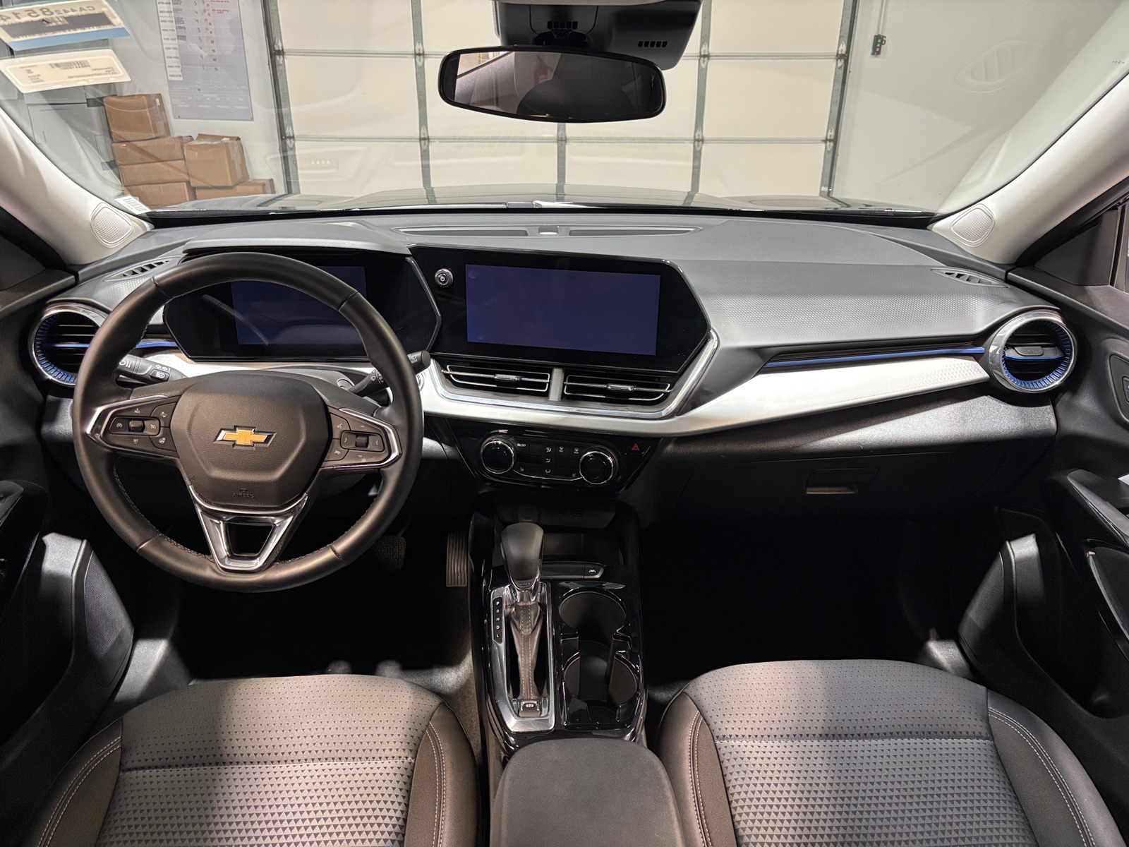 Thumbnail: 2025 Chevrolet Trax - 3