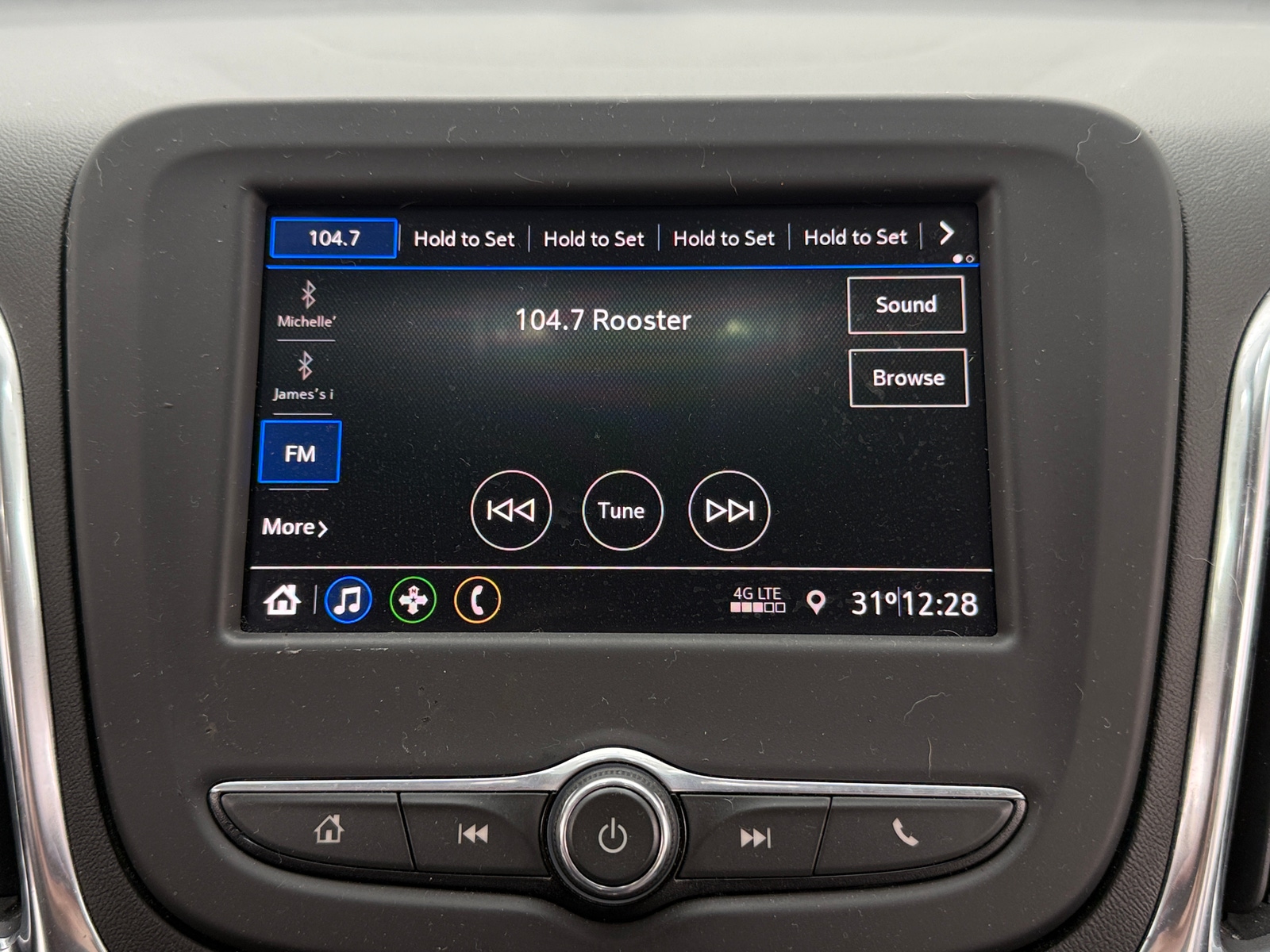 Thumbnail: 2021 Chevrolet Equinox - 4