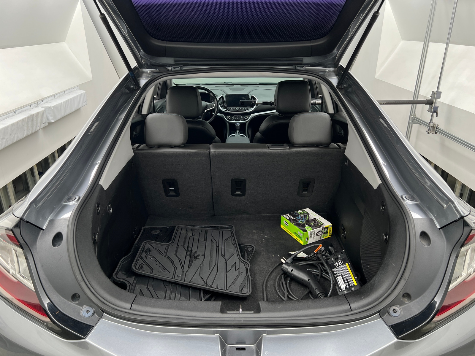 Thumbnail: 2019 Chevrolet Volt - 6