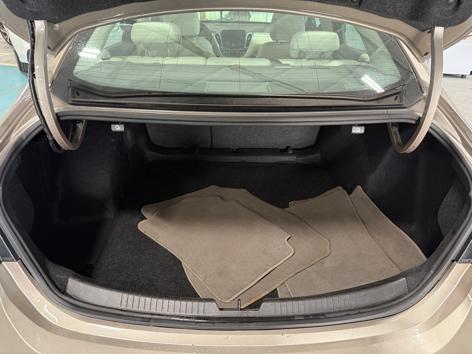 Thumbnail: 2024 Chevrolet Malibu - 7