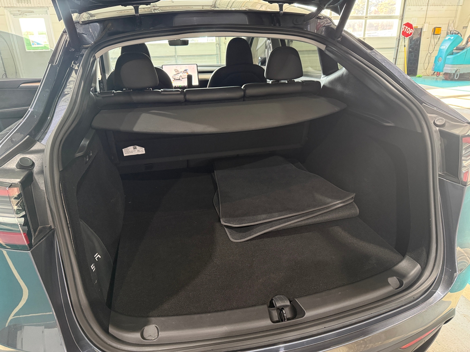 Thumbnail: 2023 Tesla Model Y - 6