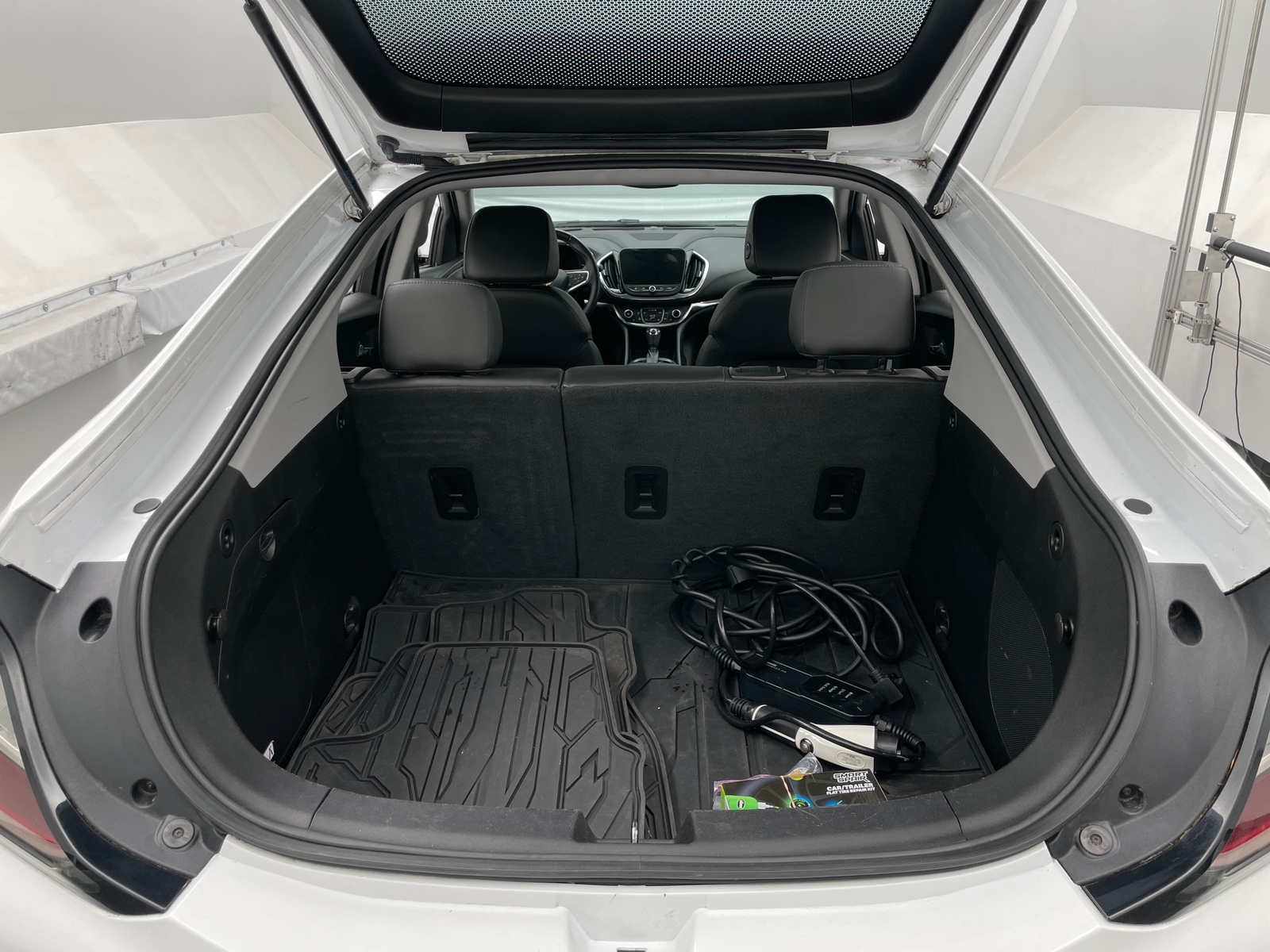 Thumbnail: 2018 Chevrolet Volt - 6