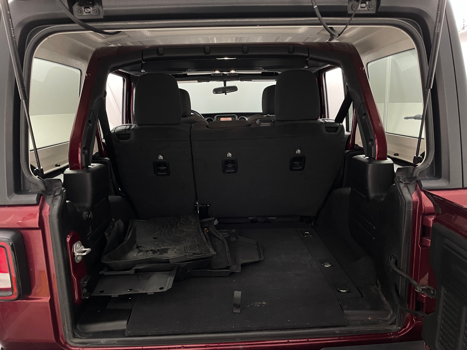 Thumbnail: 2021 Jeep Wrangler - 7