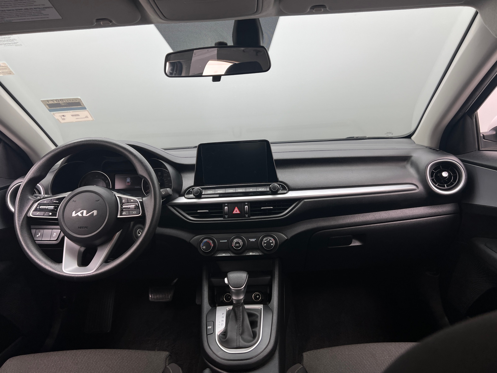 Thumbnail: 2023 Kia Forte - 3