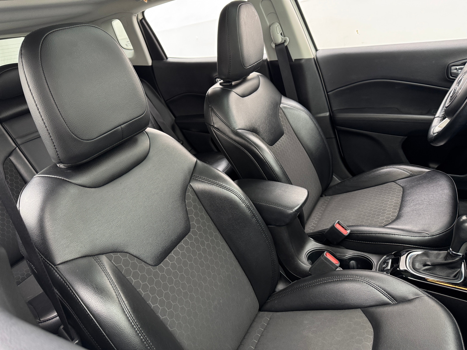 Thumbnail: 2020 Jeep Compass - 2