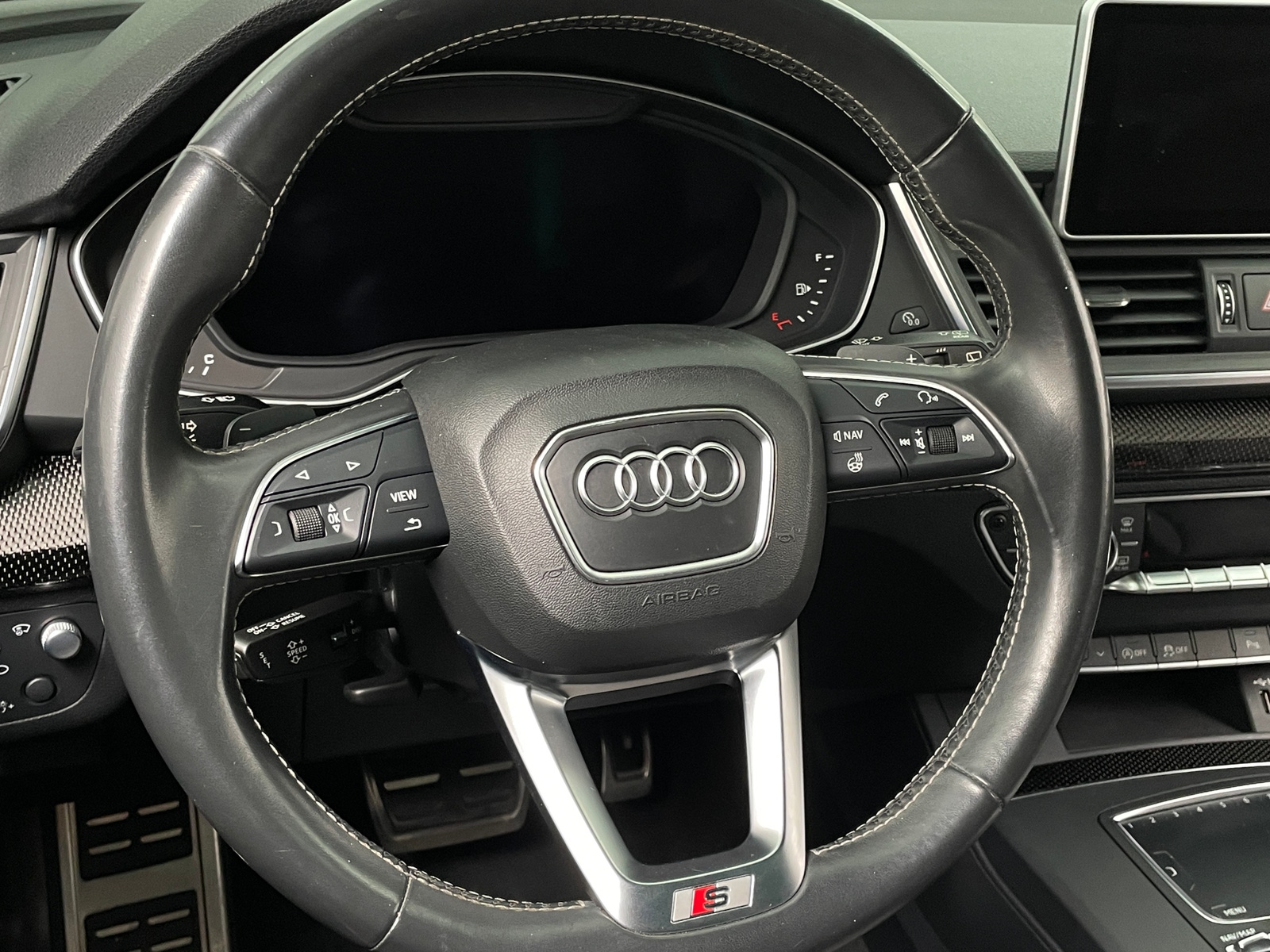 Thumbnail: 2018 Audi SQ5 - 4