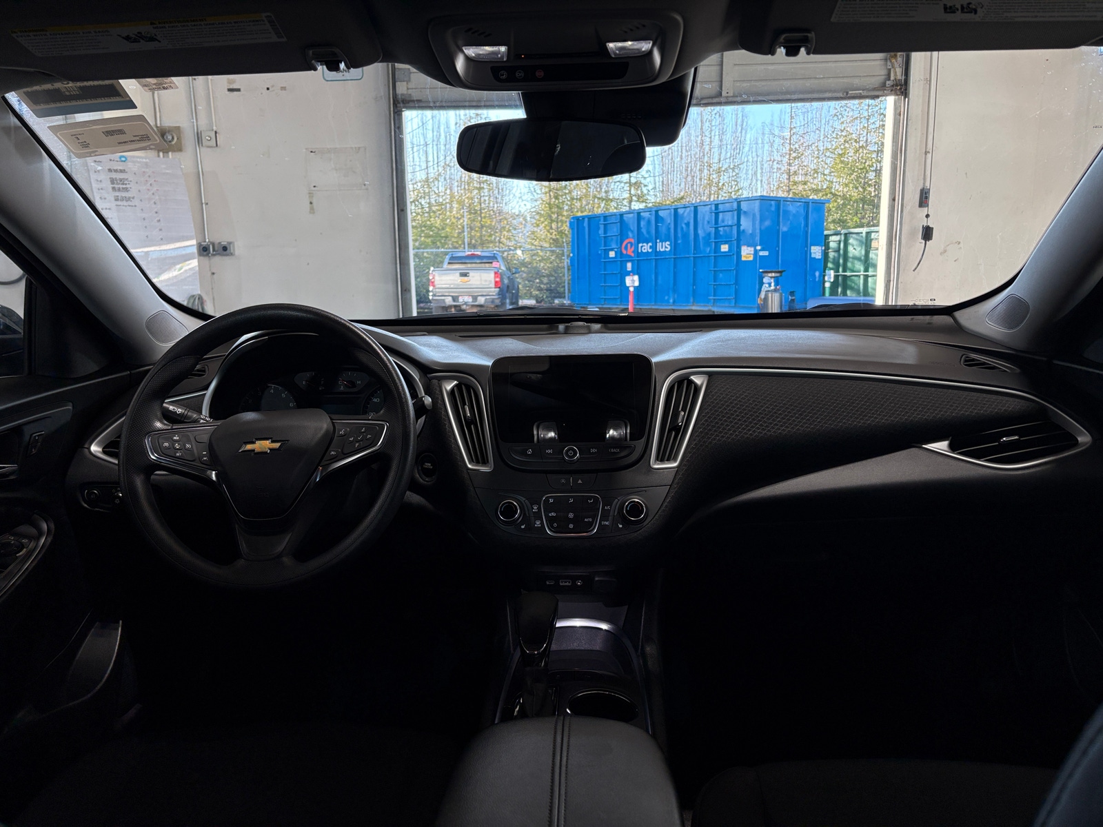 Thumbnail: 2024 Chevrolet Malibu - 3