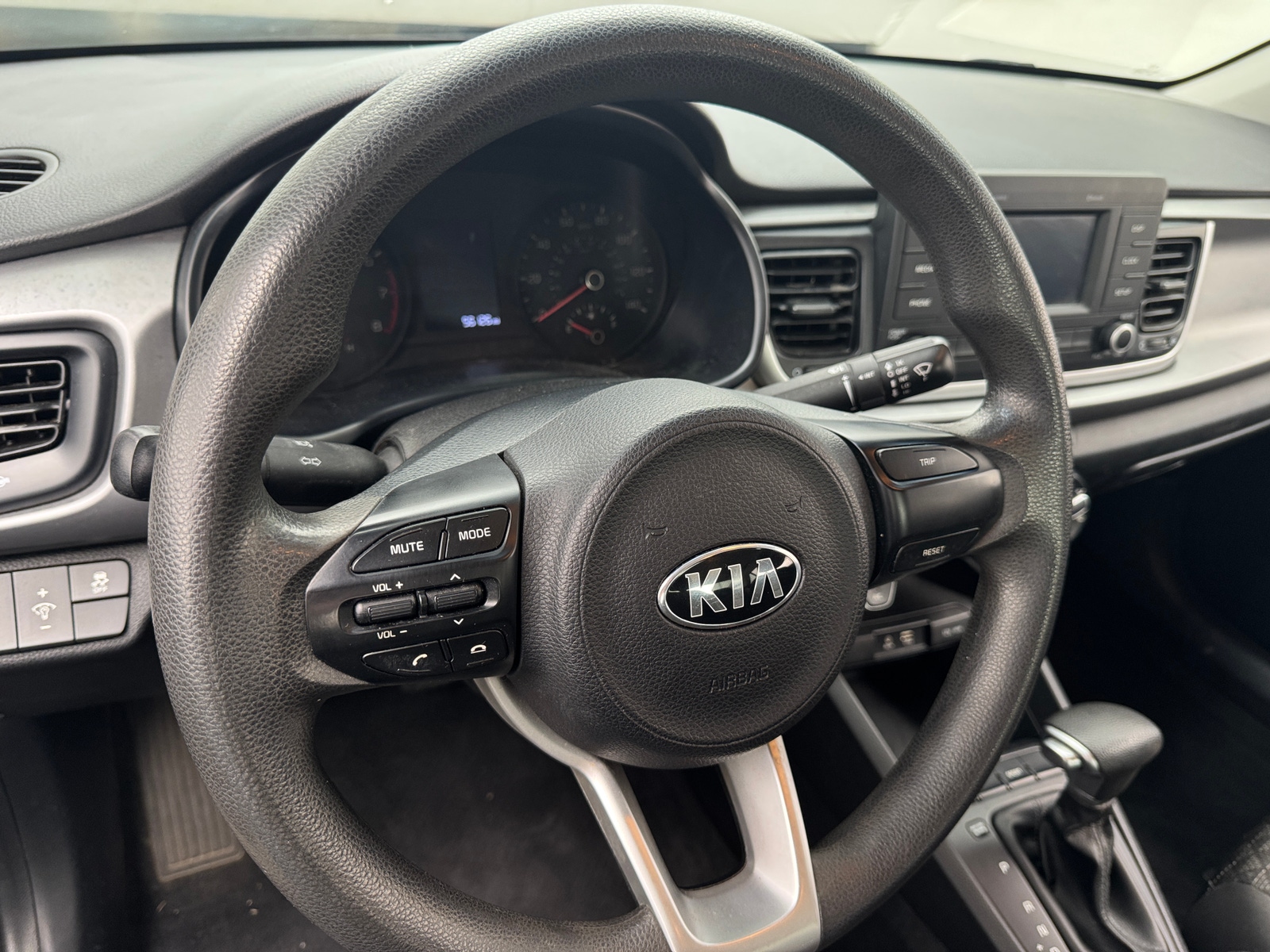 Thumbnail: 2019 Kia Rio - 5