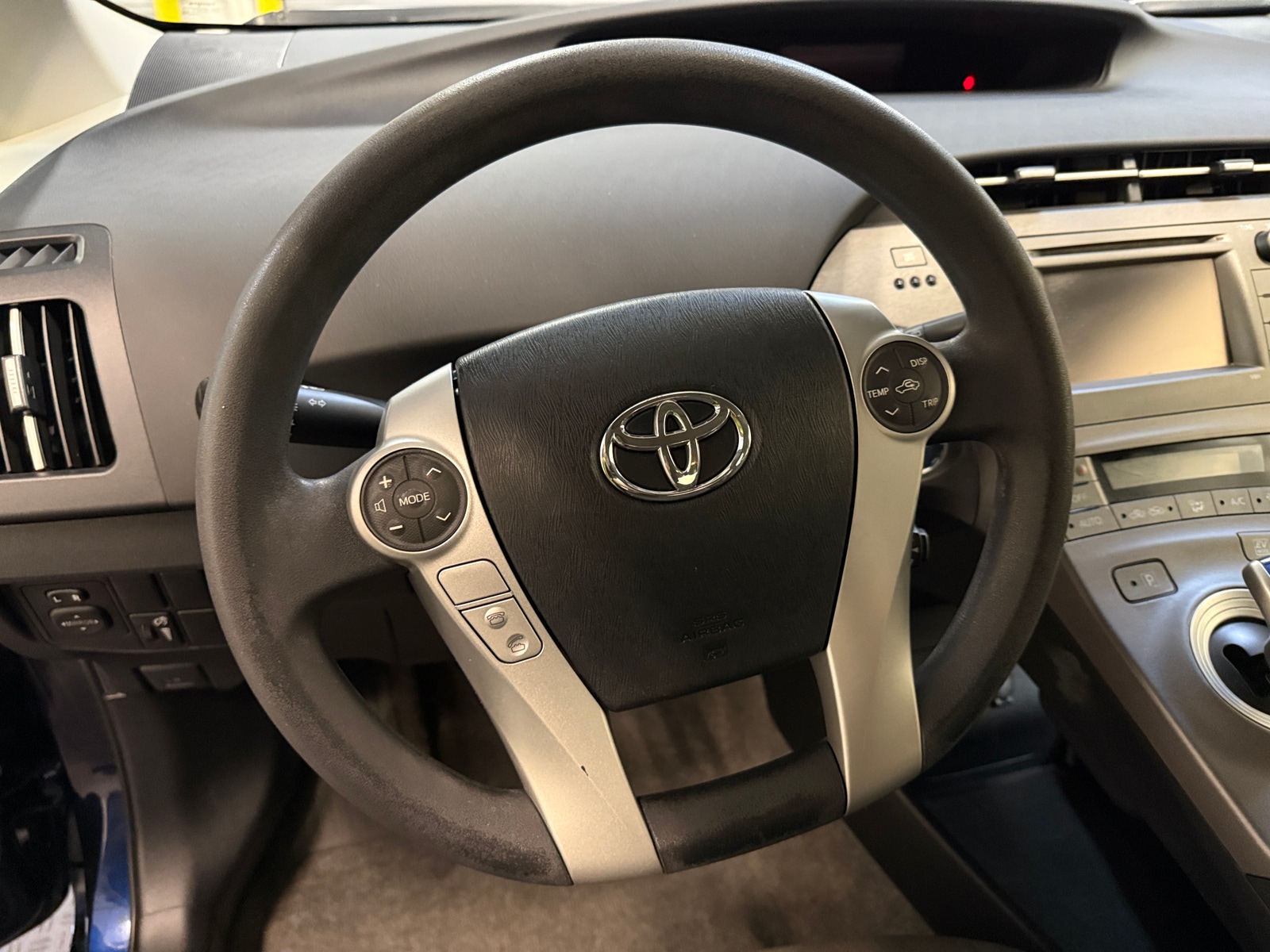 Thumbnail: 2015 Toyota Prius - 5
