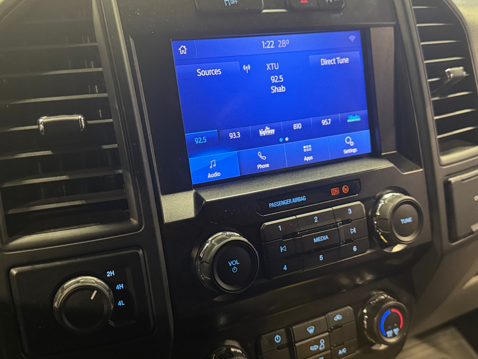 Thumbnail: 2020 Ford Econoline - 4