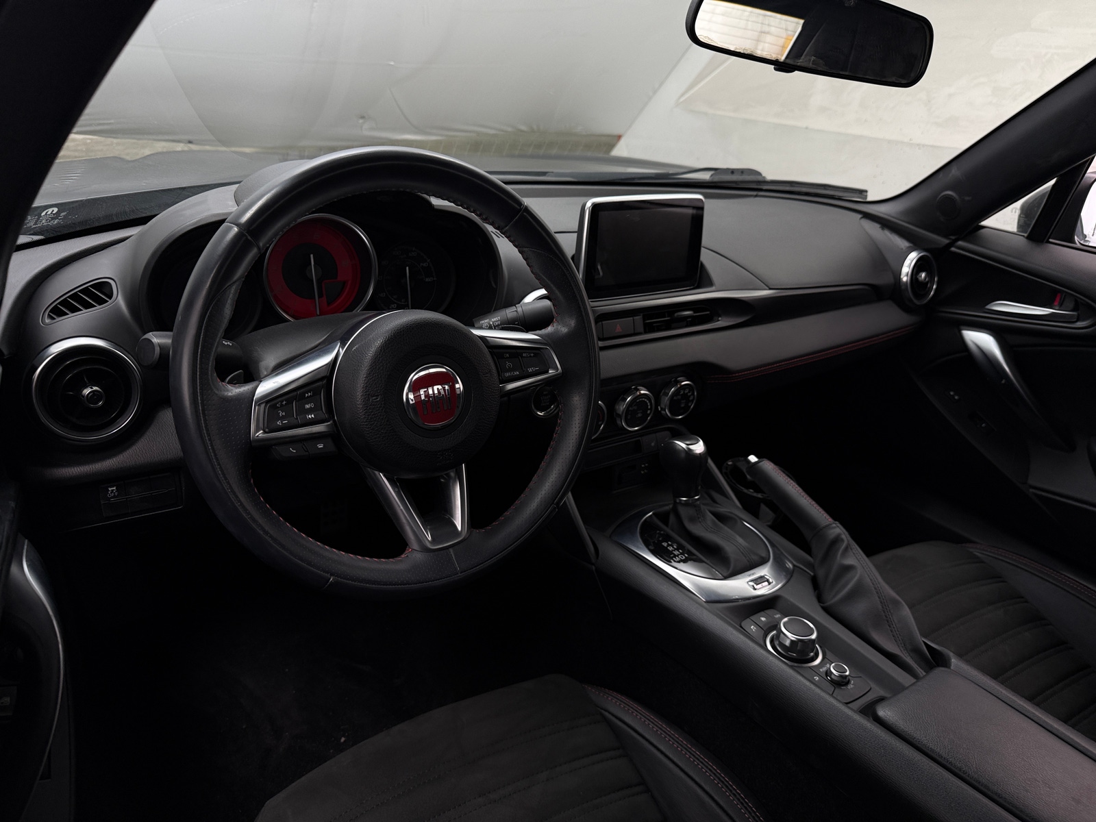 Thumbnail: 2017 Fiat 124 Spider - 2