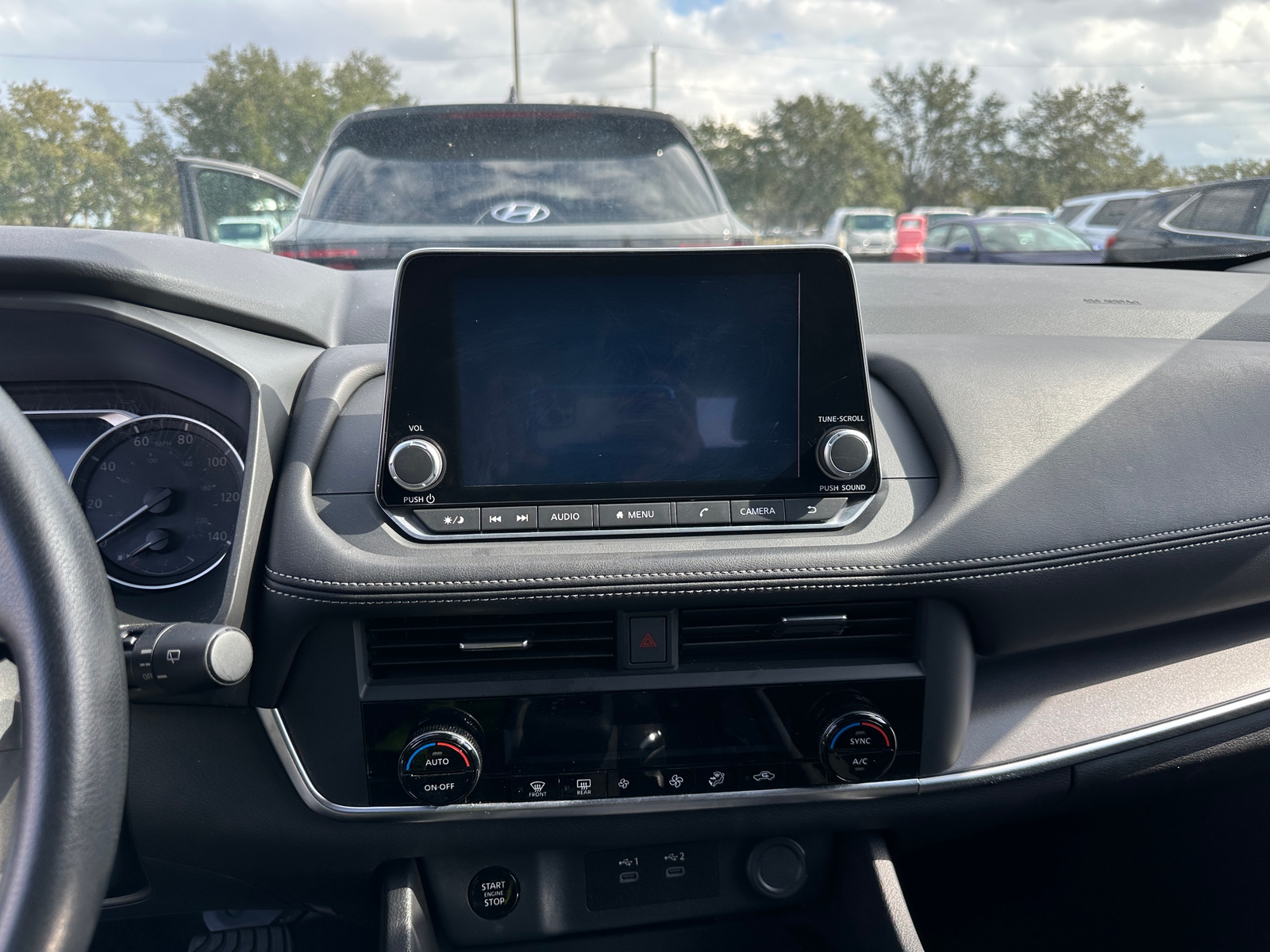 Thumbnail: 2024 Nissan Rogue - 4