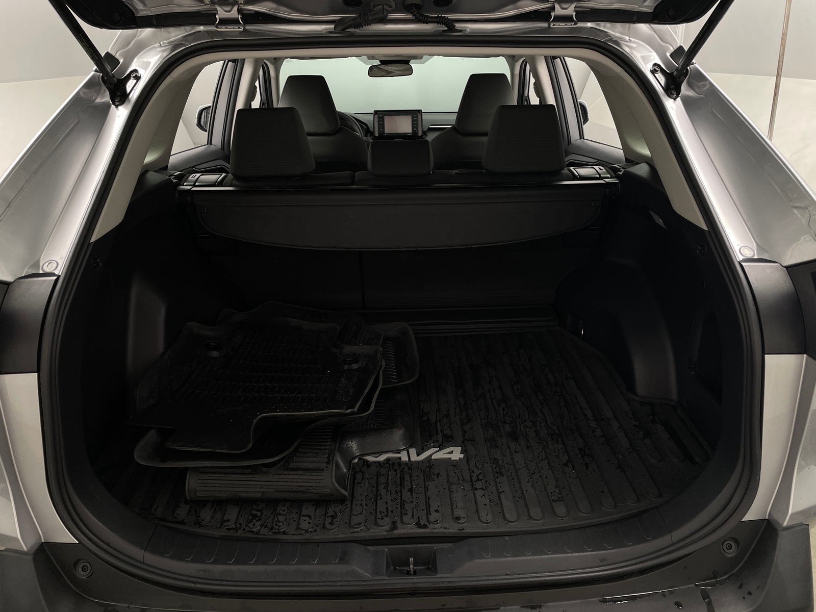 Thumbnail: 2021 Toyota RAV4 - 7