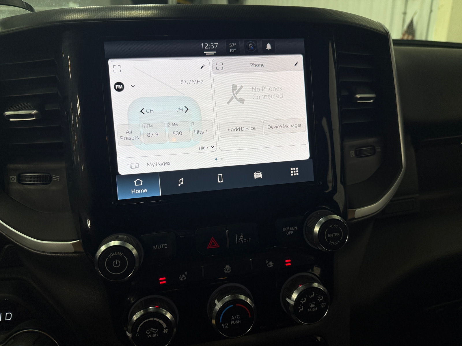 Thumbnail: 2025 RAM 1500 - 4