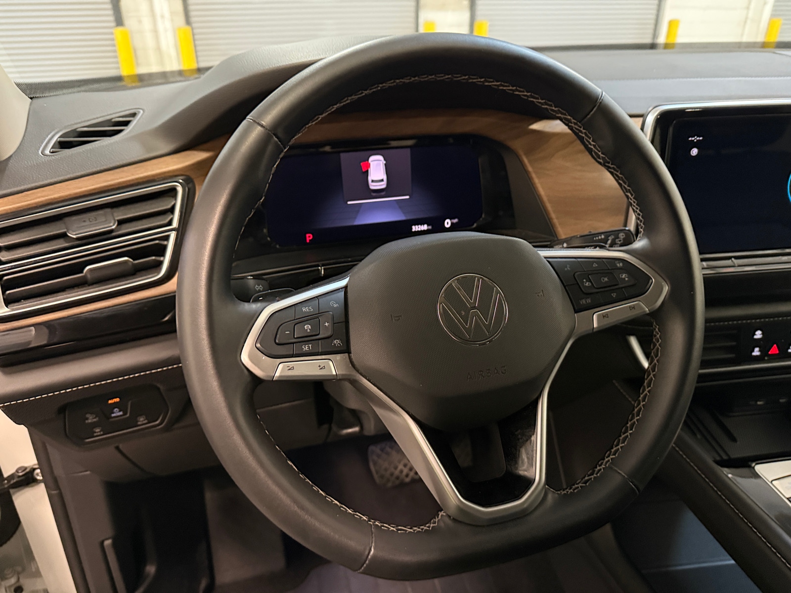 Thumbnail: 2025 Volkswagen Atlas - 4