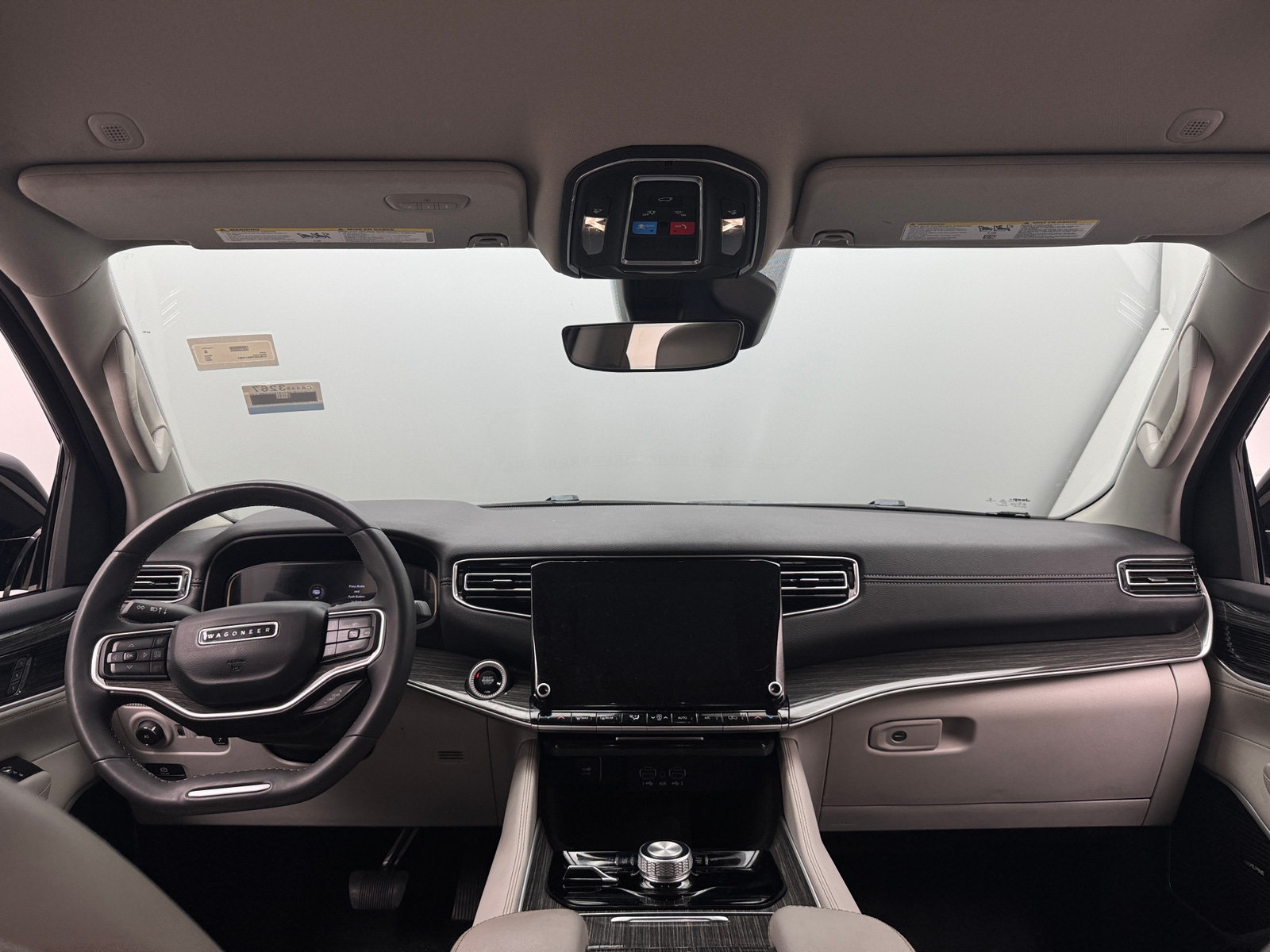 Thumbnail: 2022 Jeep Wagoneer - 2