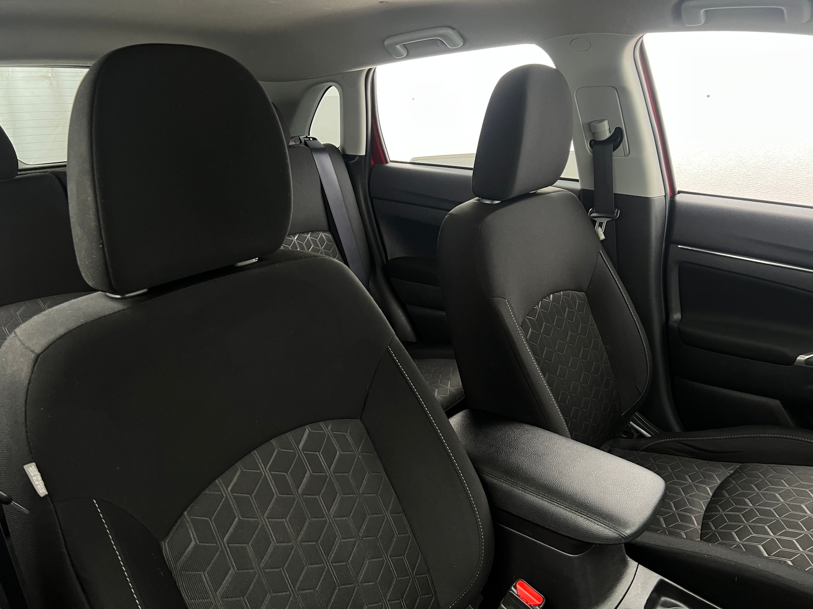 Thumbnail: 2021 Mitsubishi Outlander Sport - 2