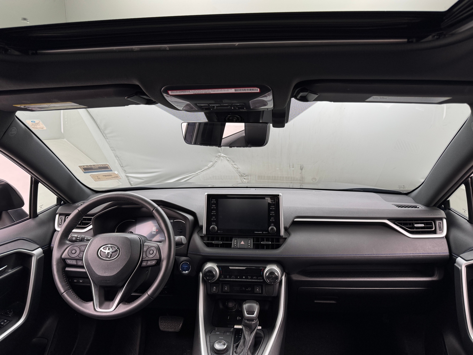 Thumbnail: 2020 Toyota RAV4 - 3