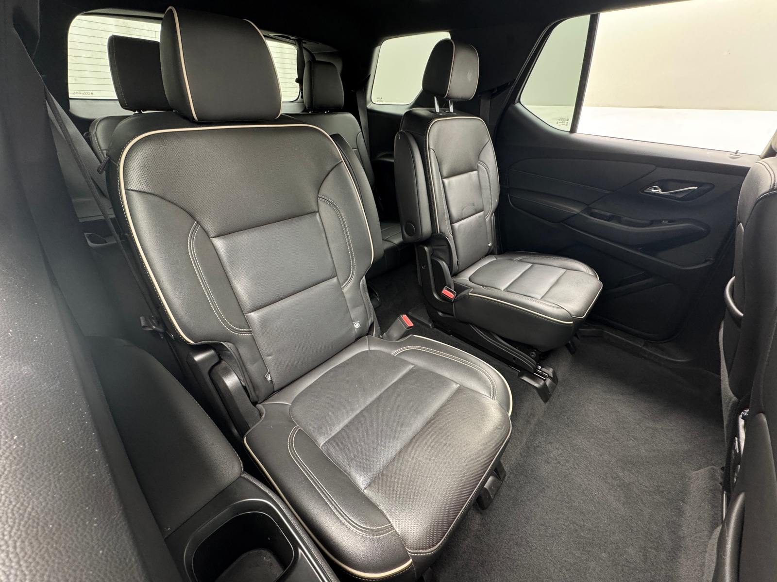 Thumbnail: 2023 Chevrolet Traverse - 5