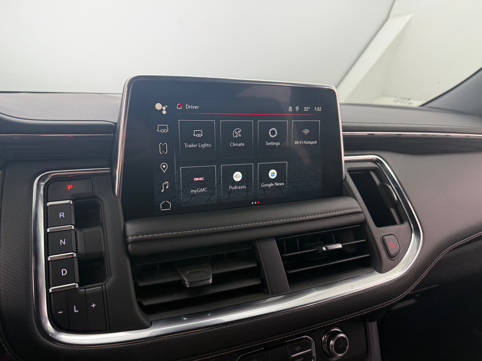 Thumbnail: 2023 GMC Yukon XL - 3